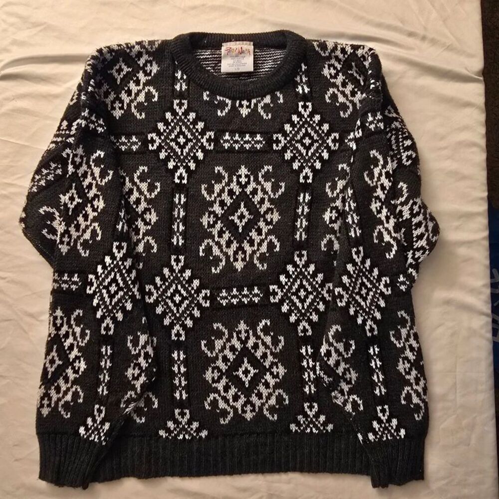 Vintage Peter Werth Black White Geometric Knit Sweater Large Made in England